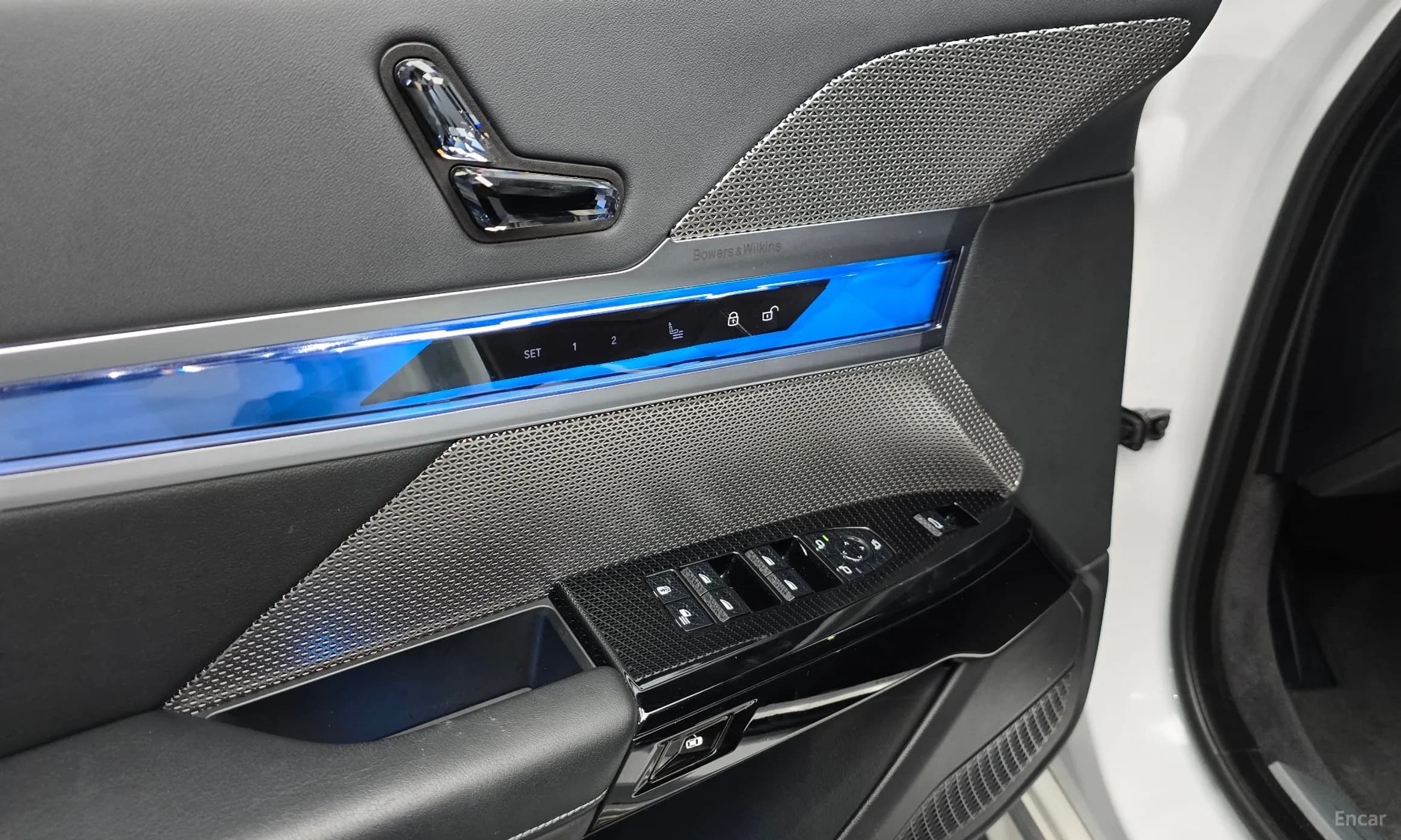 7 Series (G70)