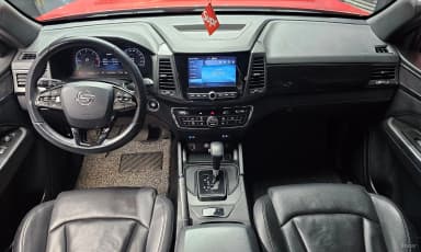 Rexton Sports Khan