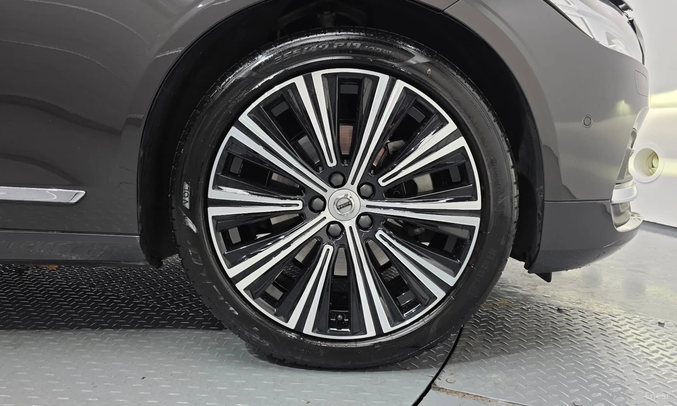 S90