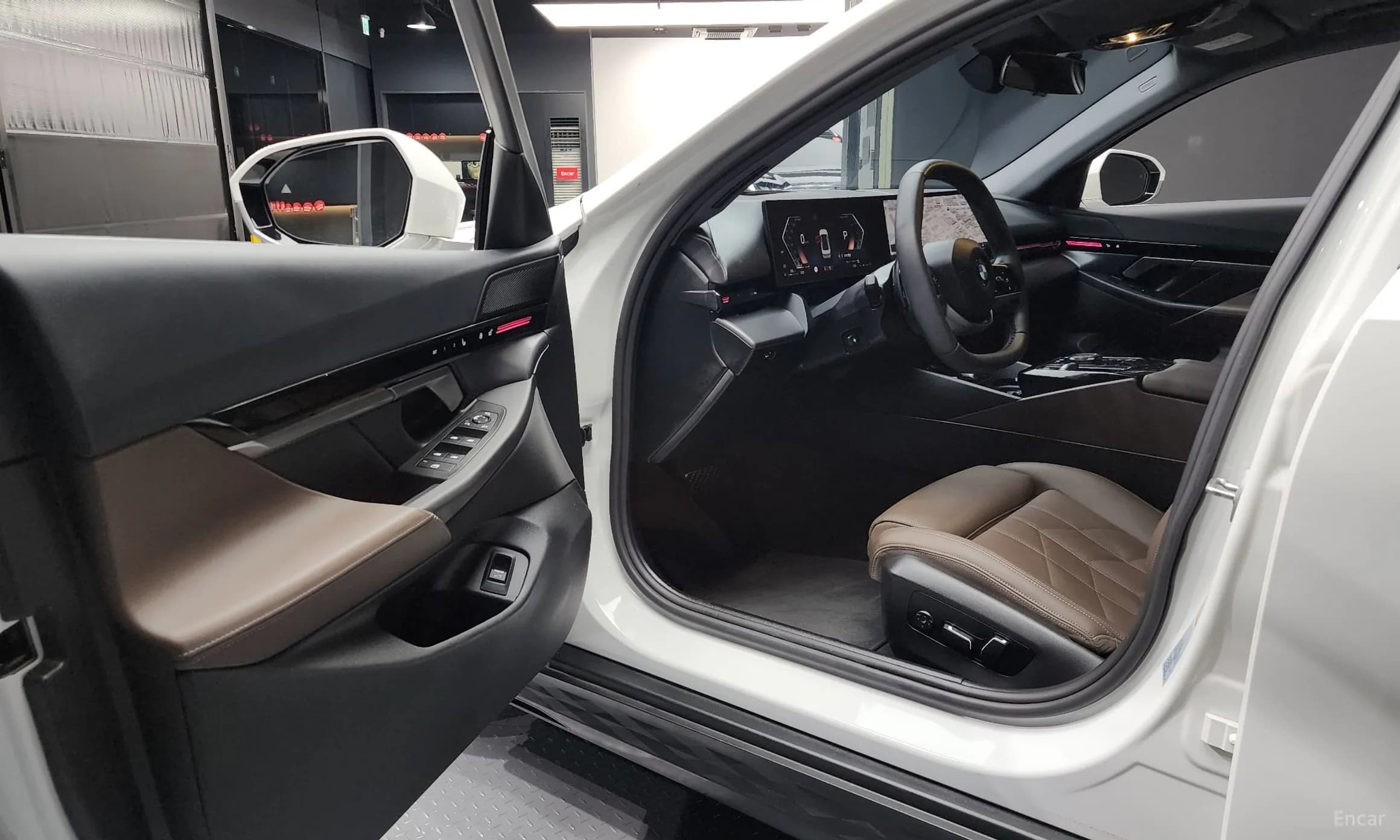 5 Series (G60)