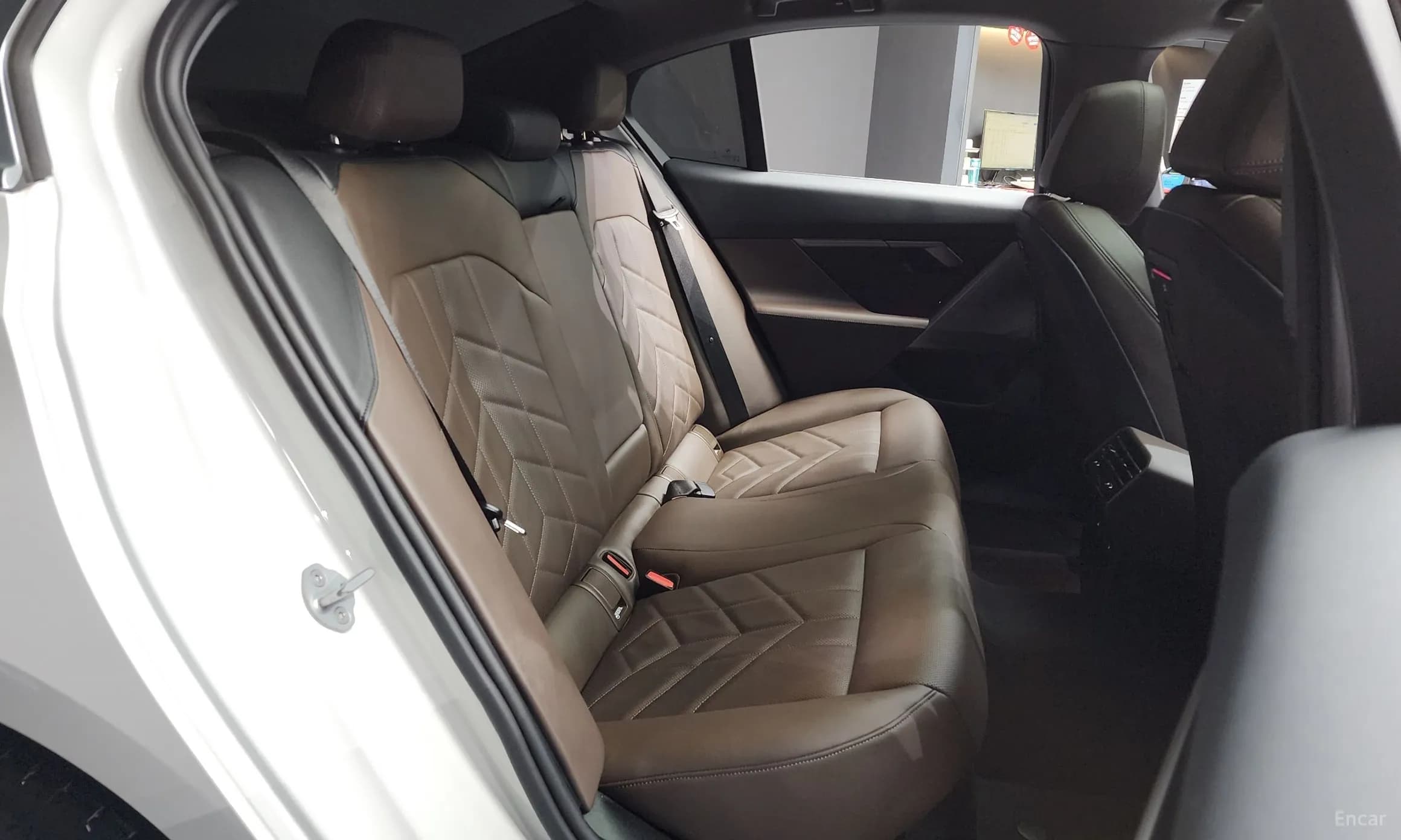 5 Series (G60)
