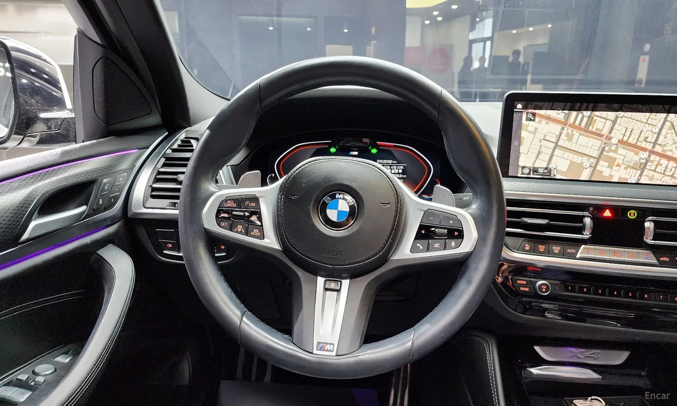 X4 (G02)