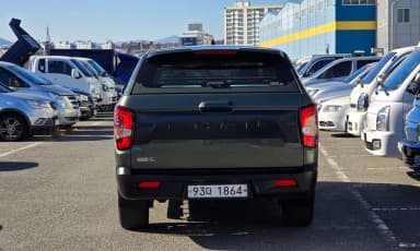 Rexton Sports Khan