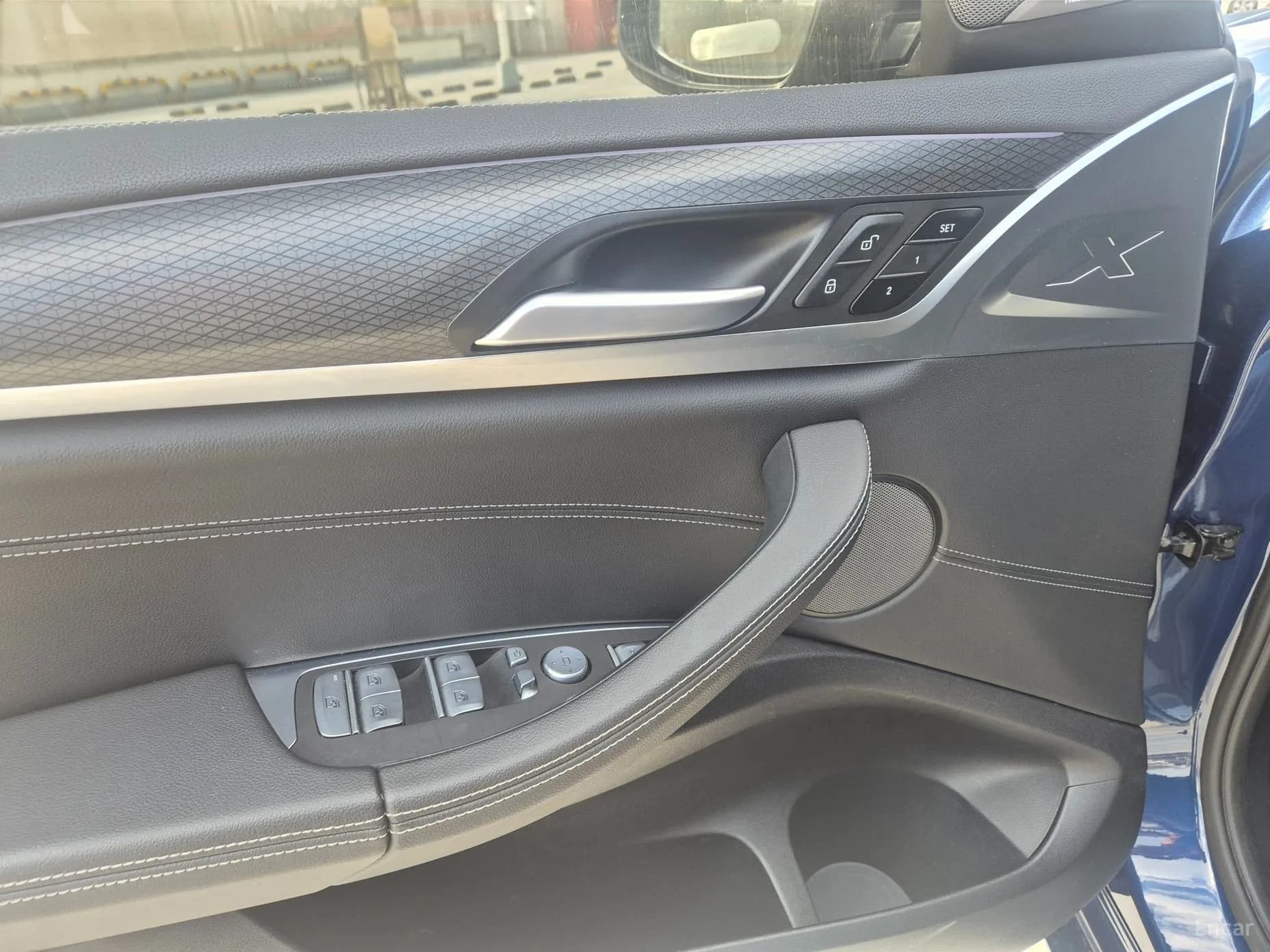 X4 (G02)