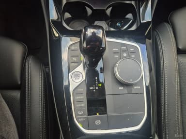 X4 (G02)