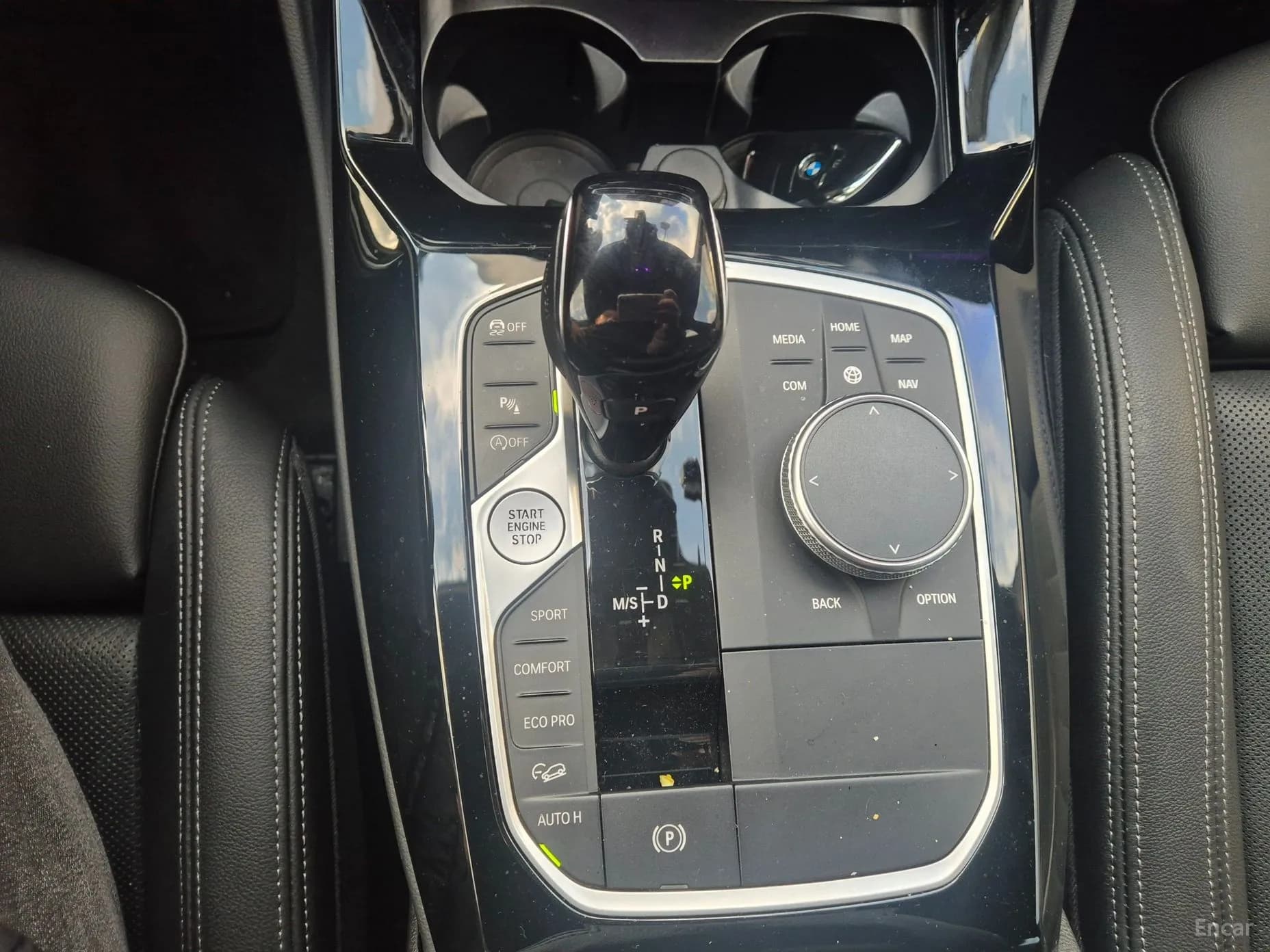 X4 (G02)