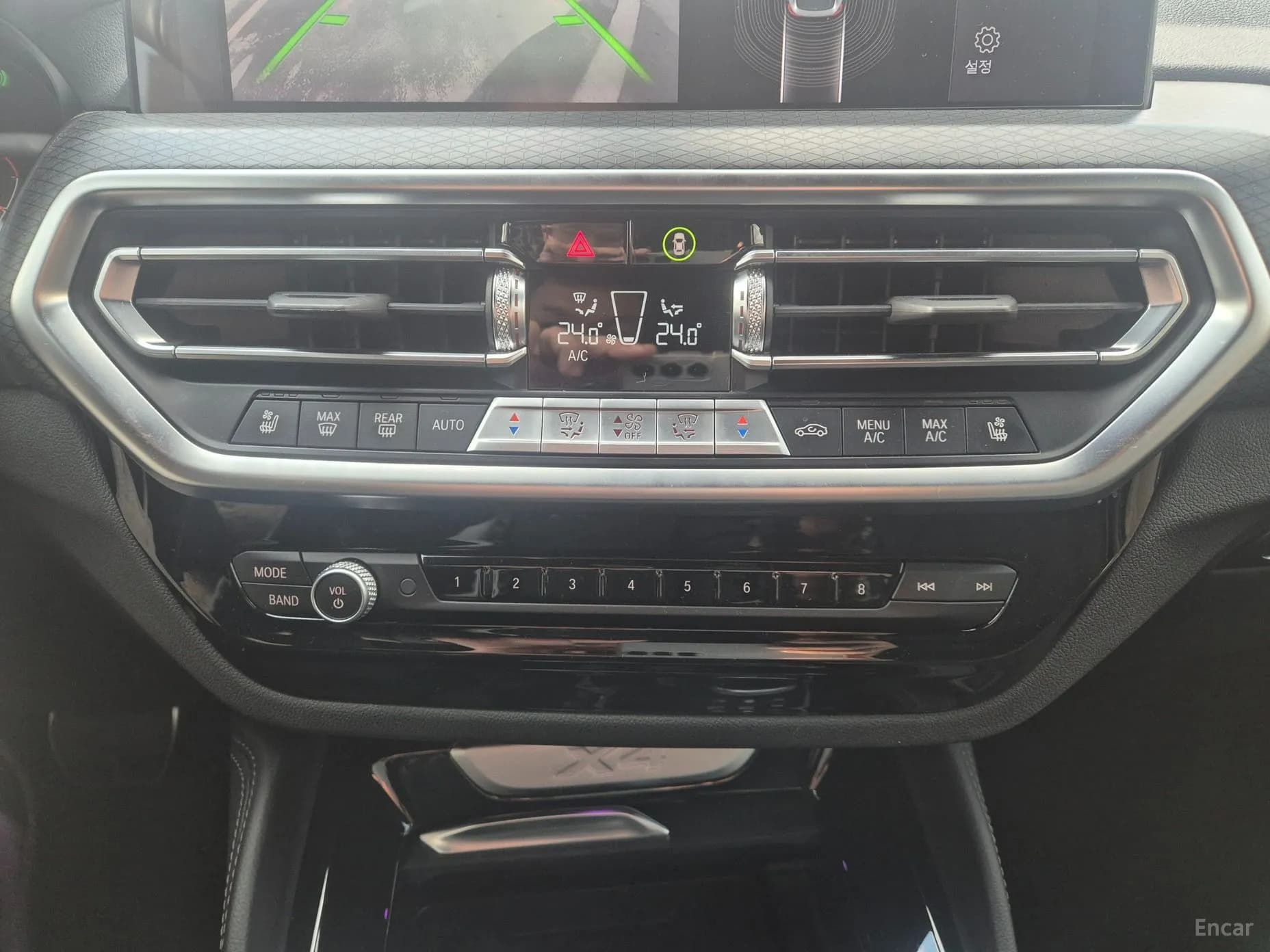 X4 (G02)