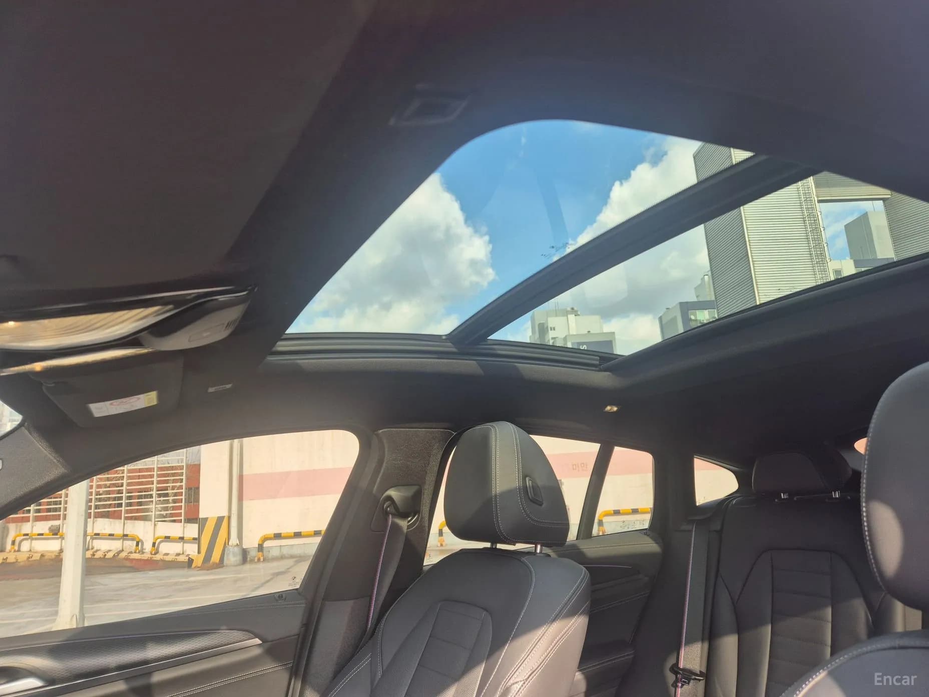 X4 (G02)
