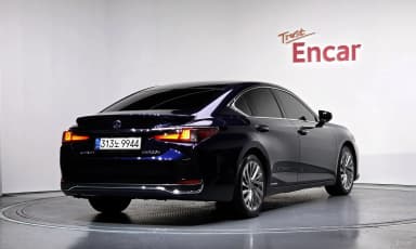 ES300h 7th Generation
