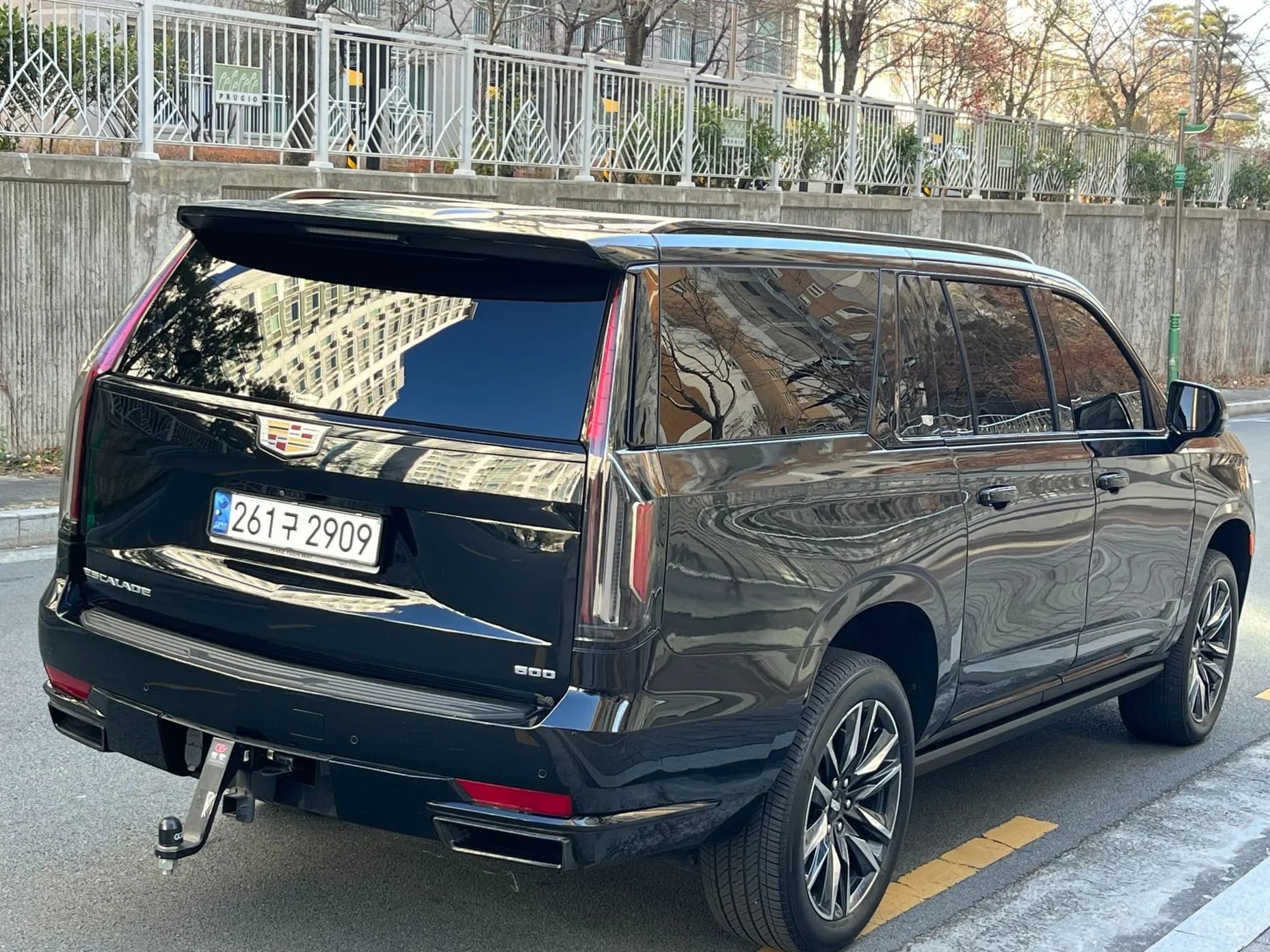 Escalade 5th Generation