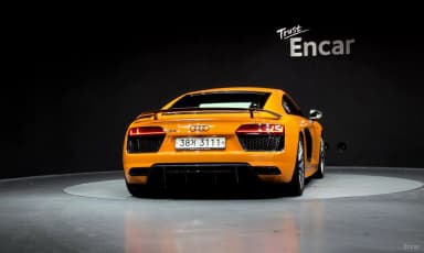R8 (4S)
