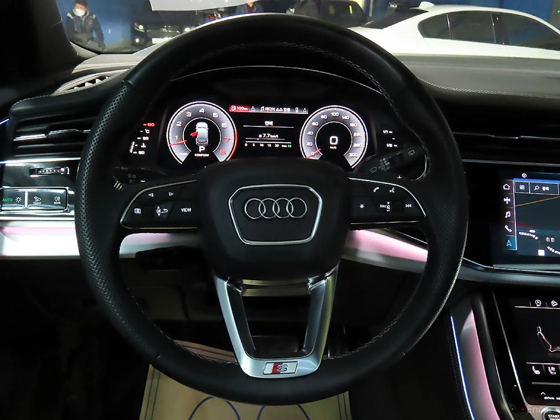 Q7 (4M)