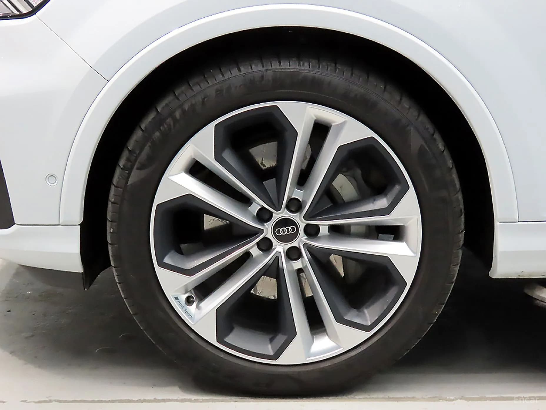 Q7 (4M)