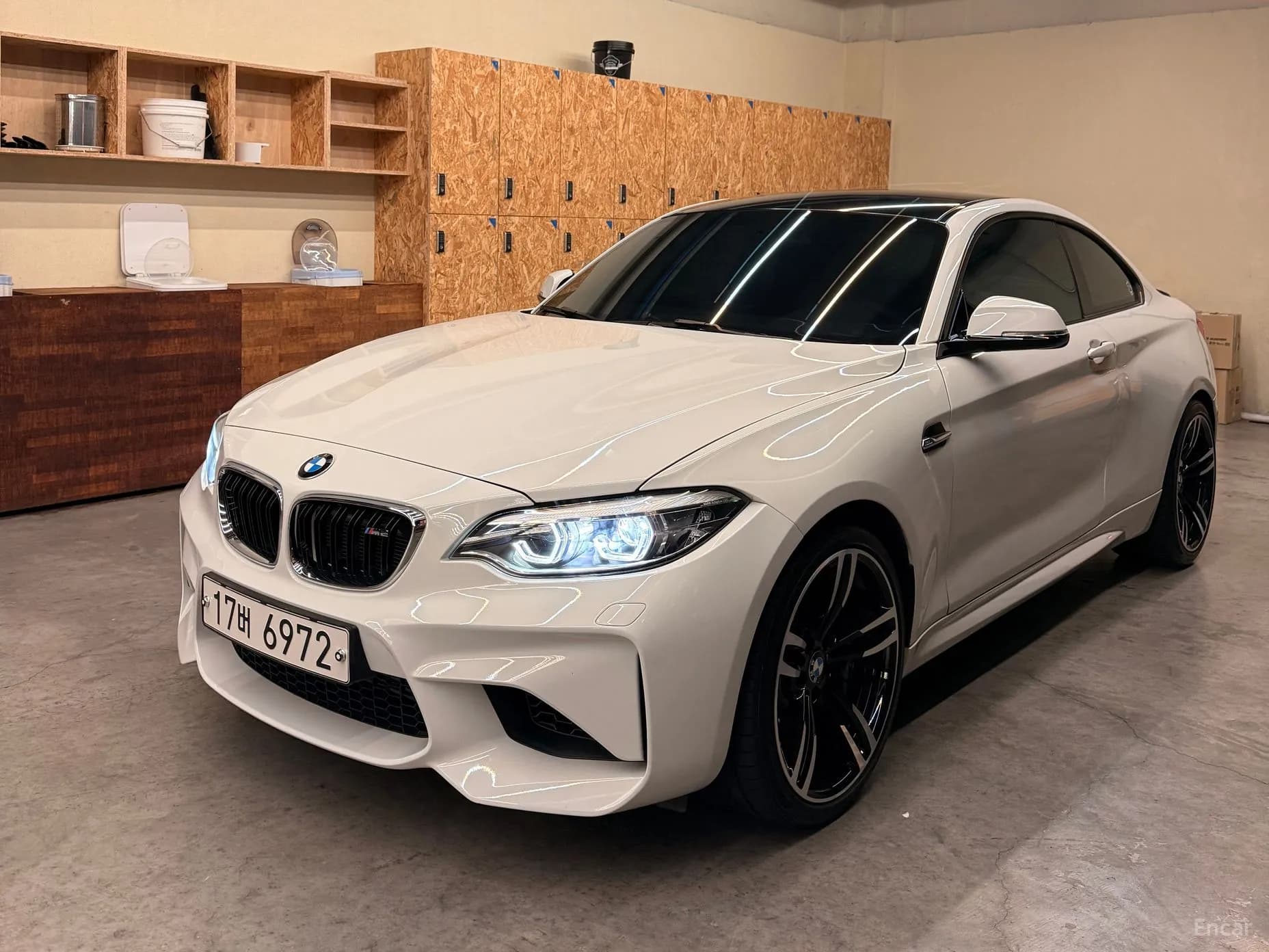 M2 (F87)