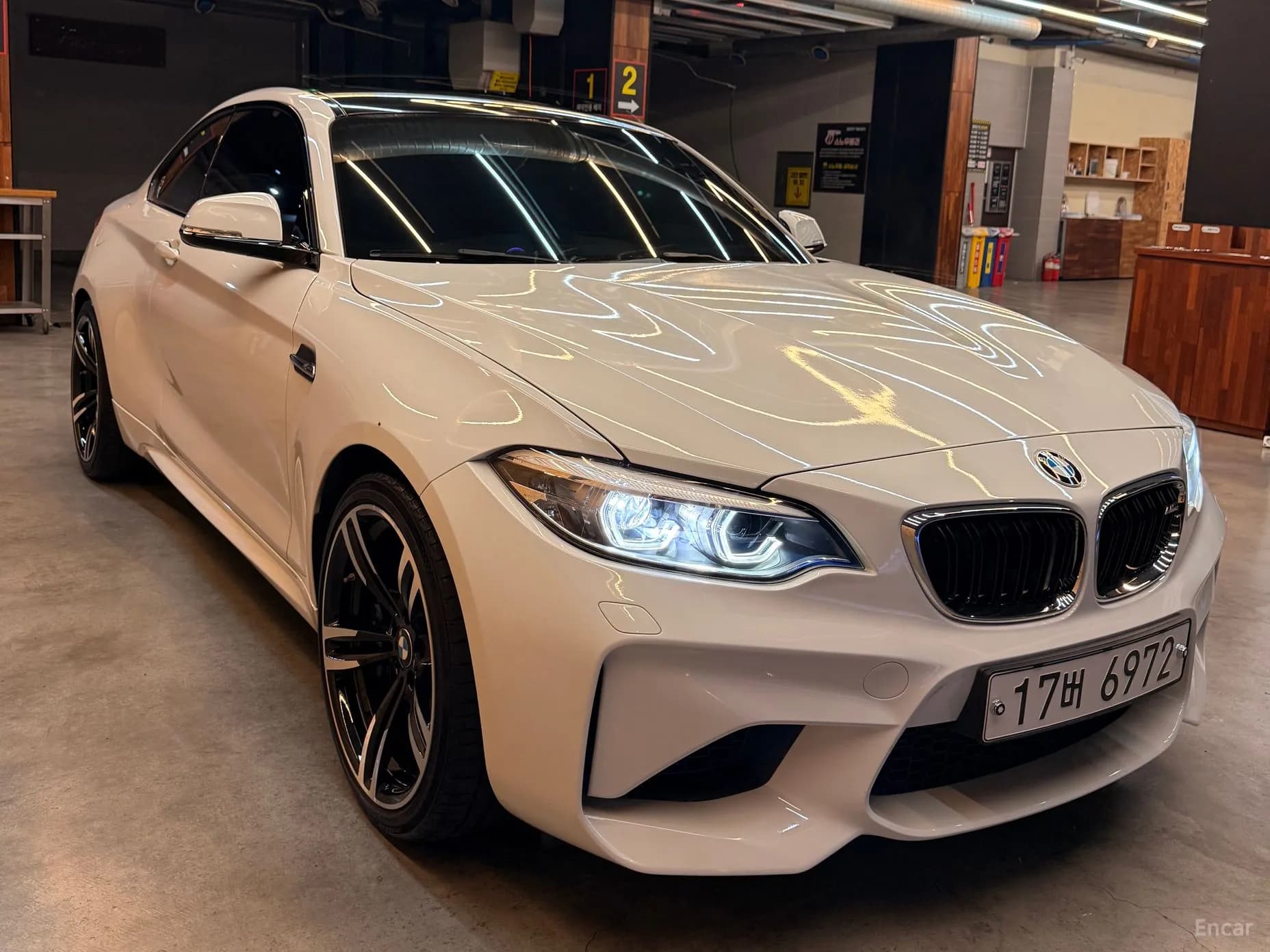 M2 (F87)