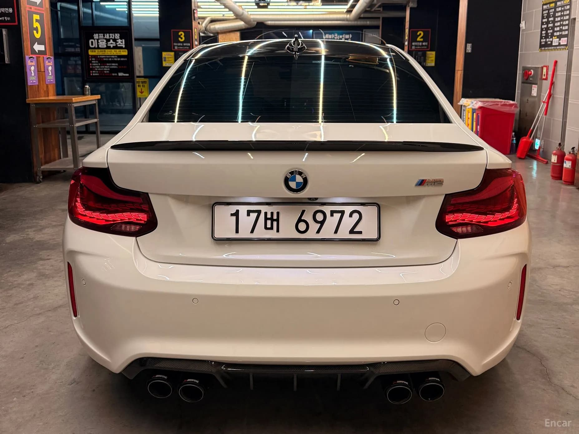 M2 (F87)