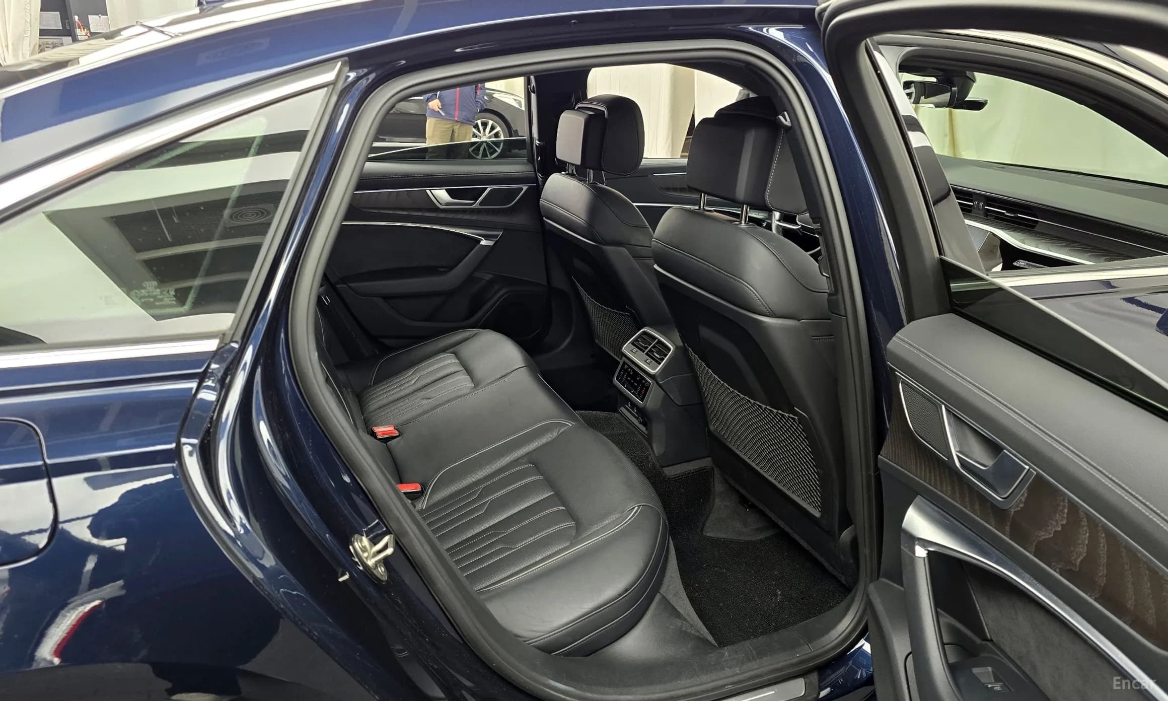 A6 (C8)