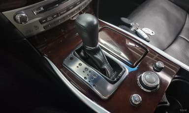M37