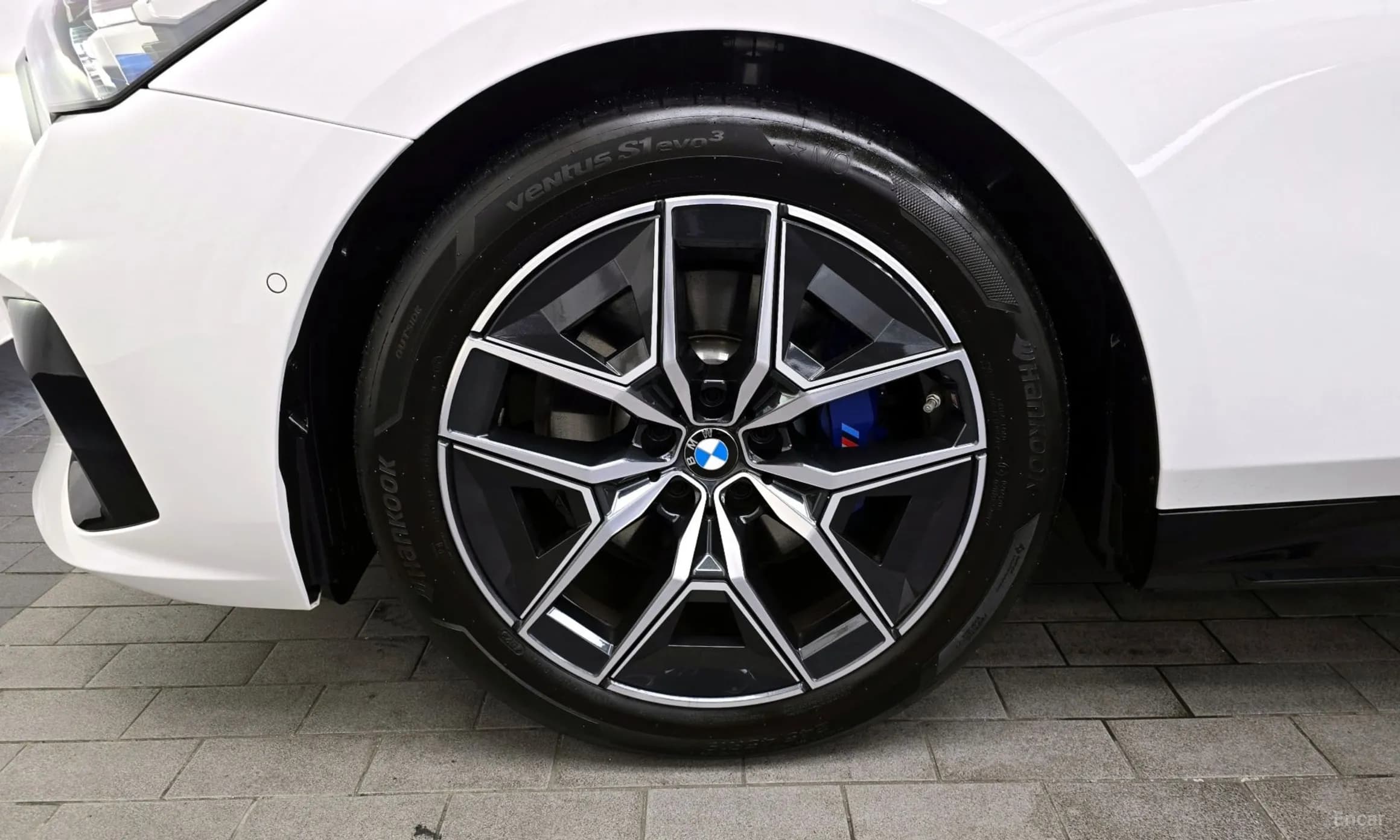 5 Series (G60)