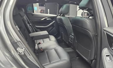 QX30