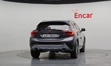 QX30