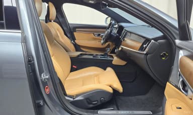 S90