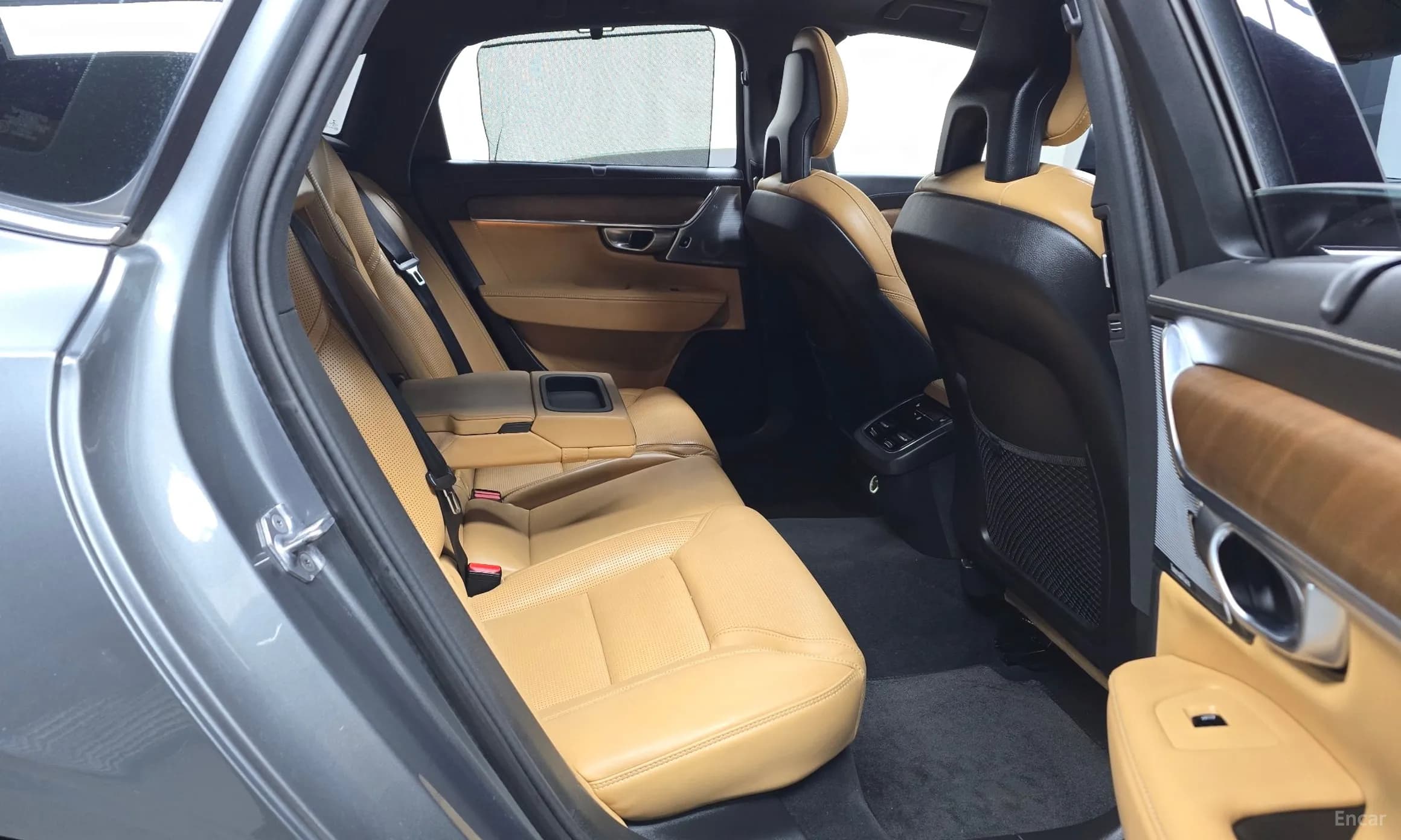 S90