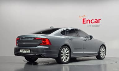 S90