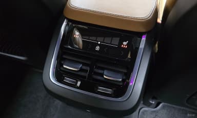 S90