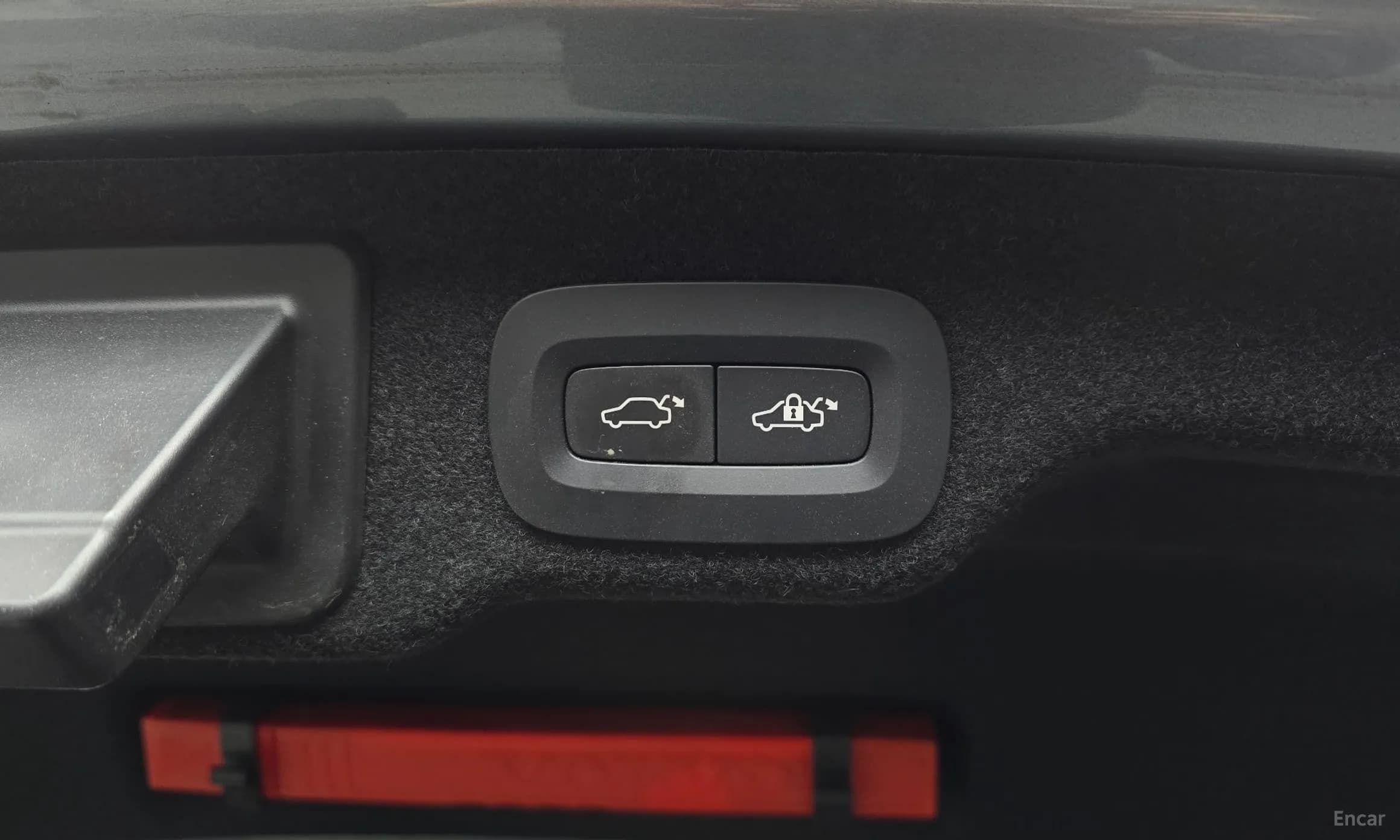 S90