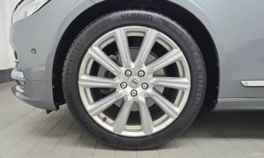 S90