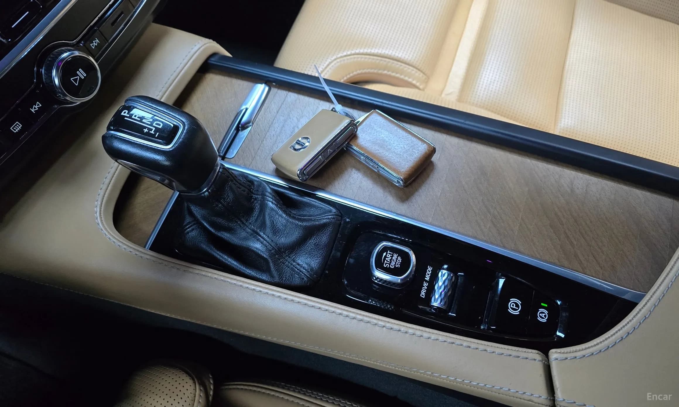 S90