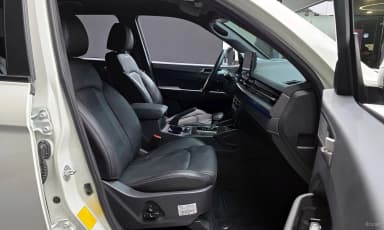 Rexton Sports Khan