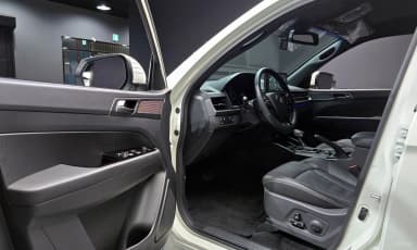 Rexton Sports Khan