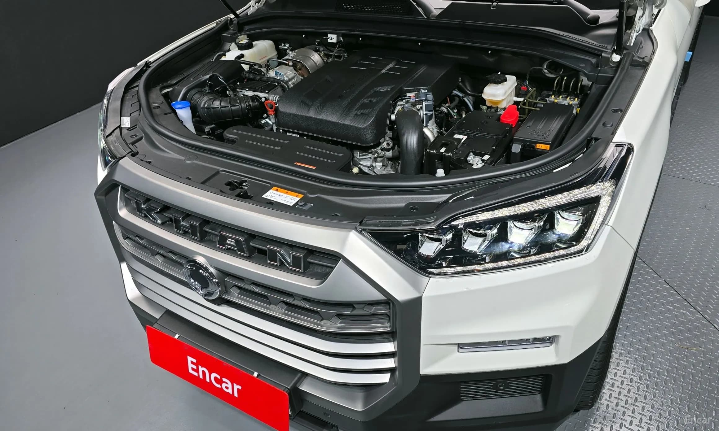 Rexton Sports Khan