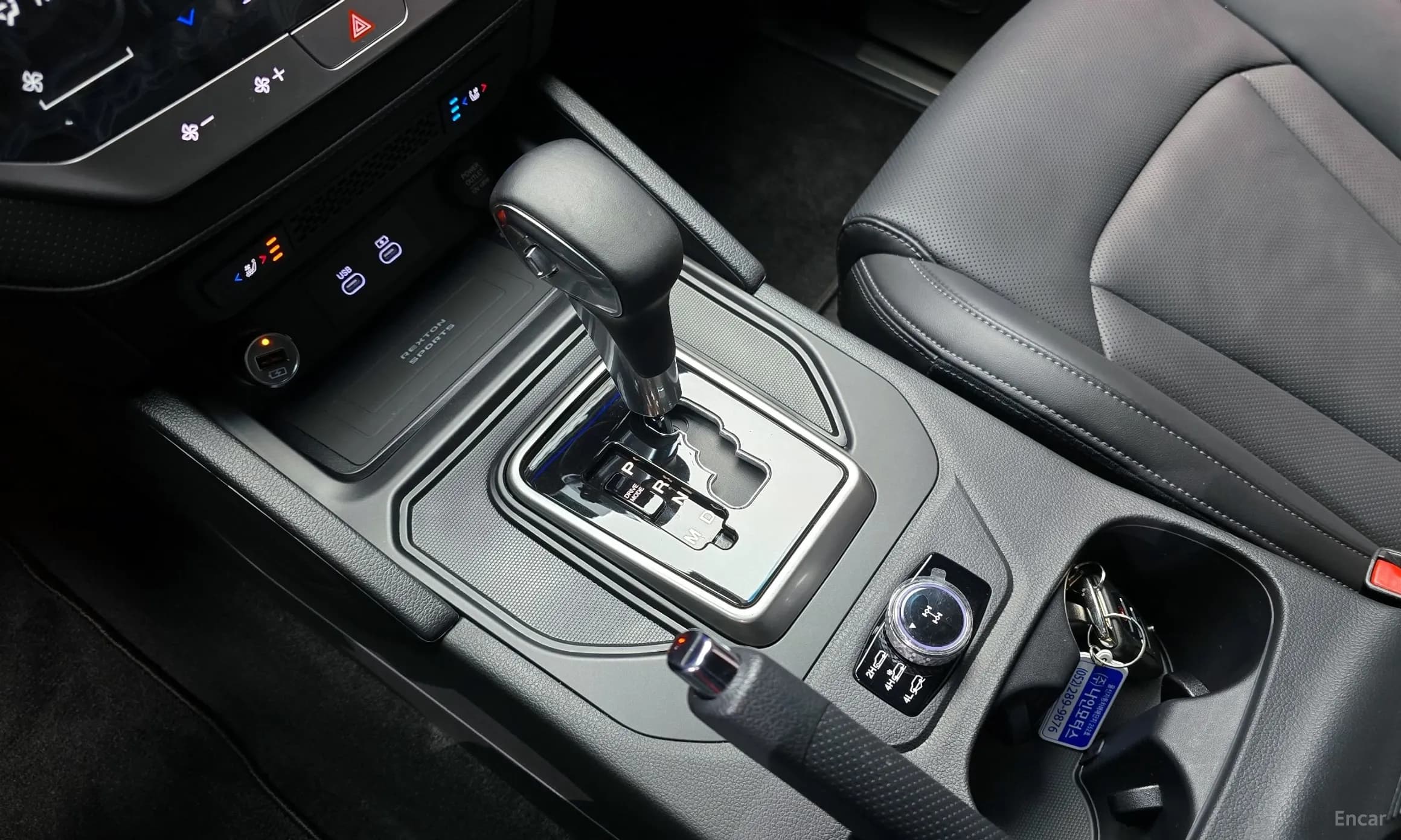 Rexton Sports Khan
