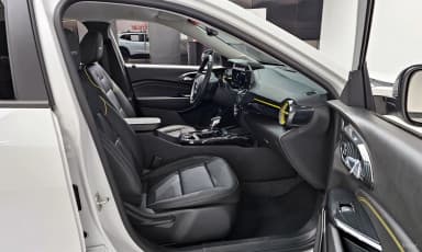 Trax Crossover