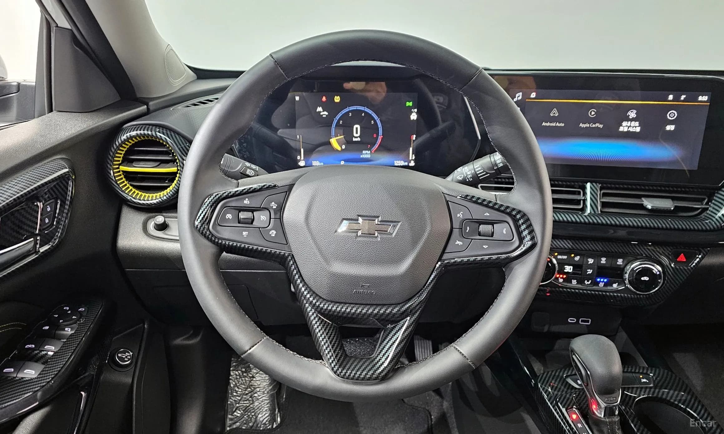 Trax Crossover