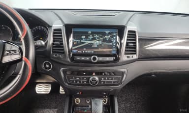 Rexton Sports Khan