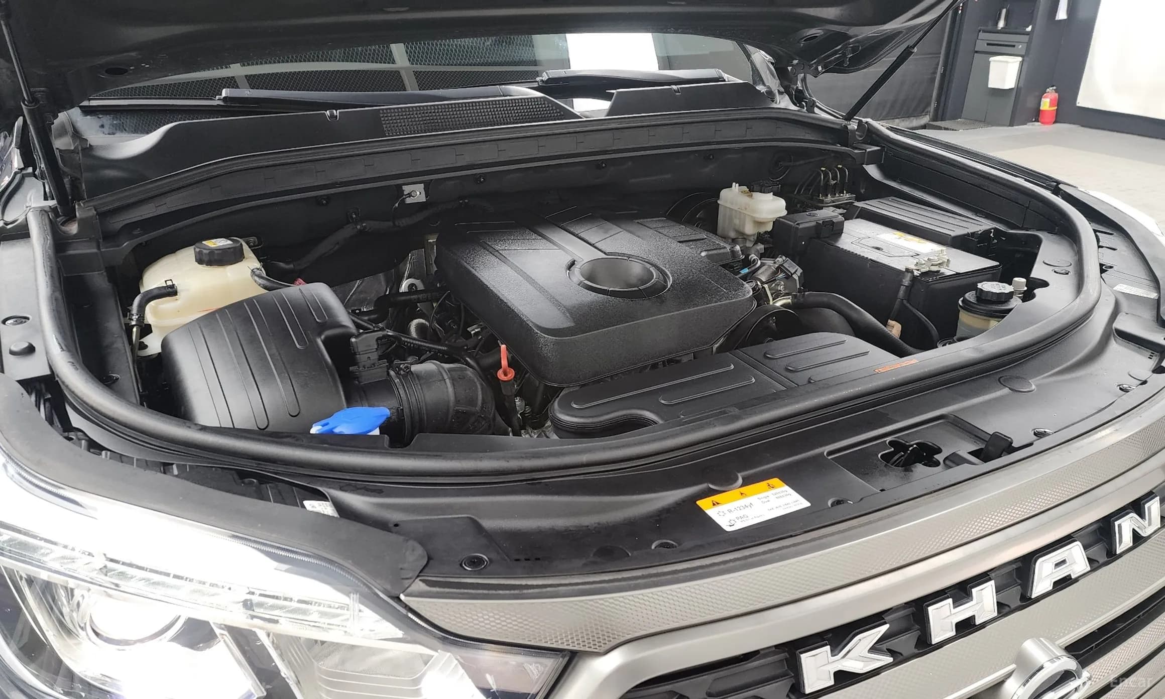 Rexton Sports Khan