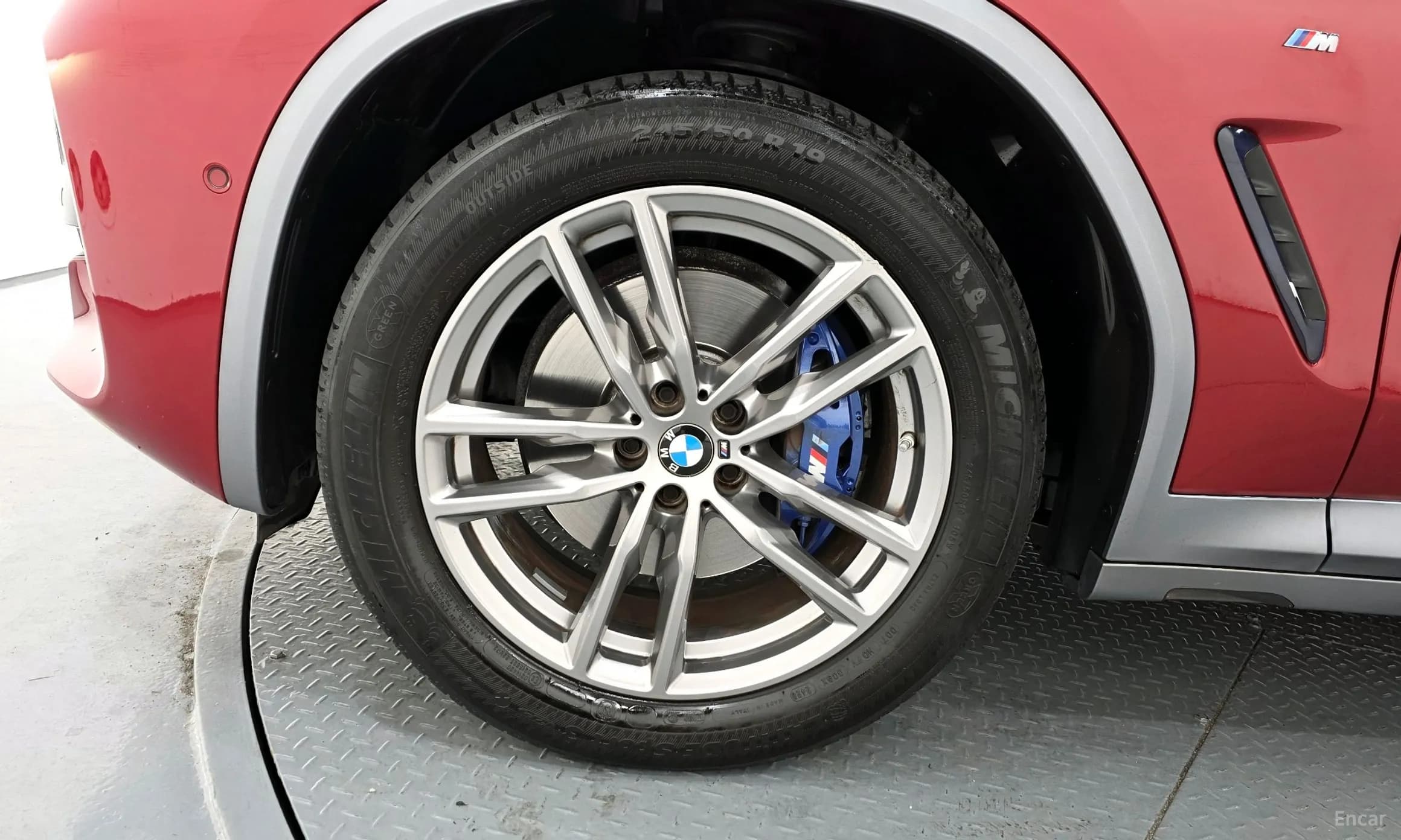 X4 (G02)