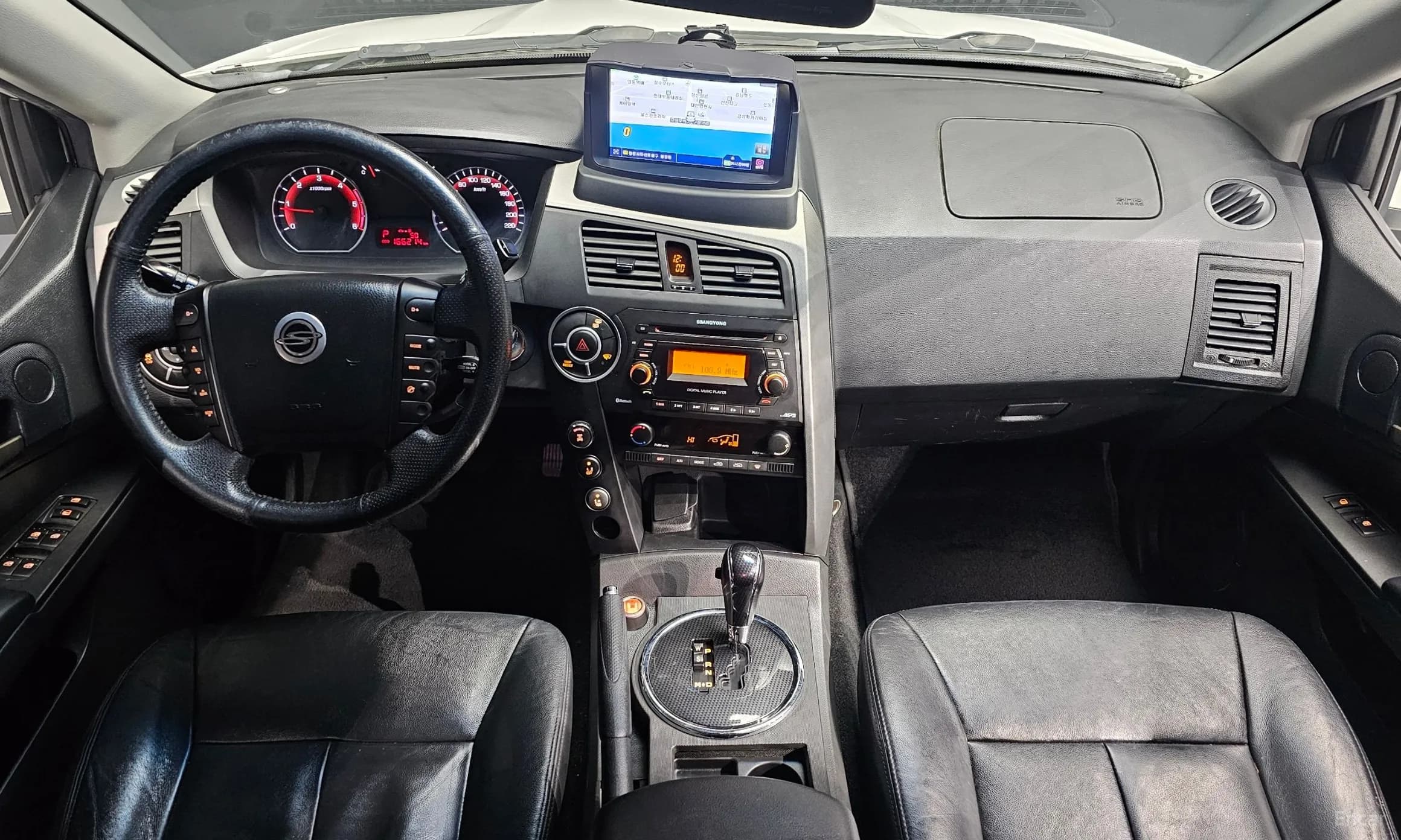 Korando Sports