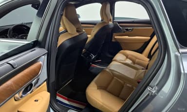 S90
