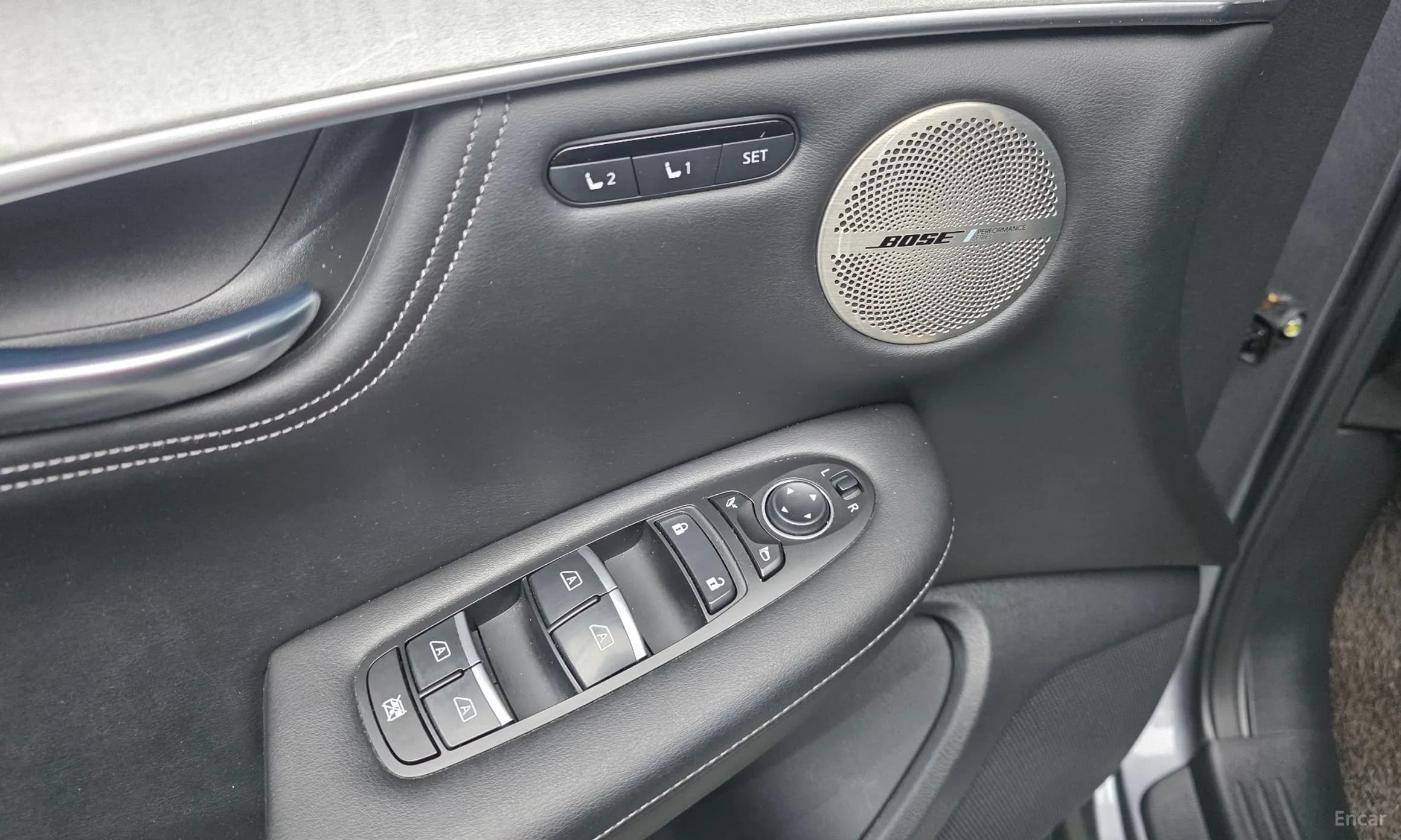 QX50 (P71A)