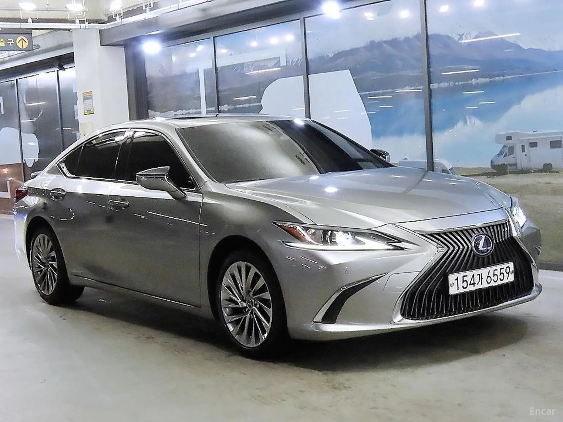 ES300h 7th Generation