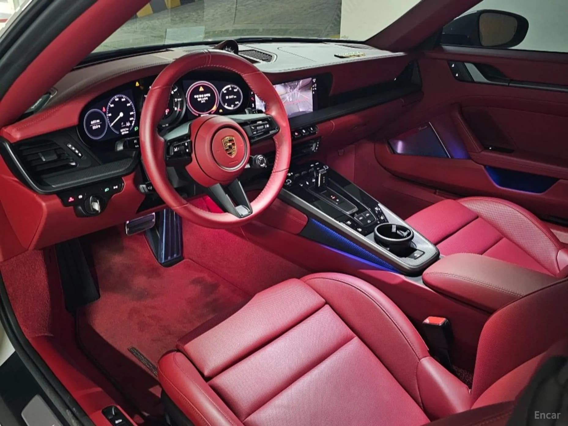 911 (992)