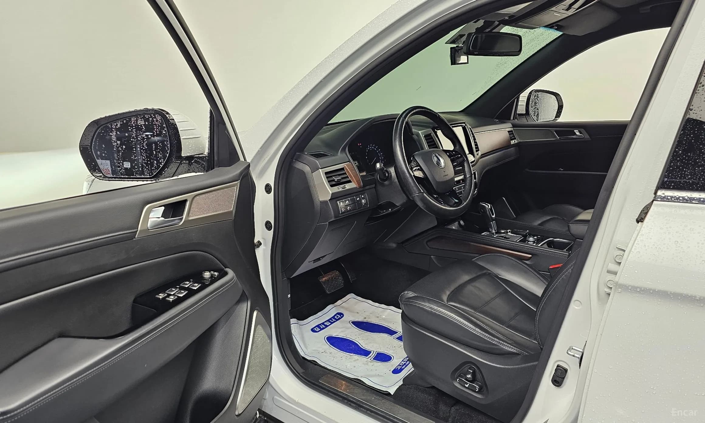 G4 Rexton