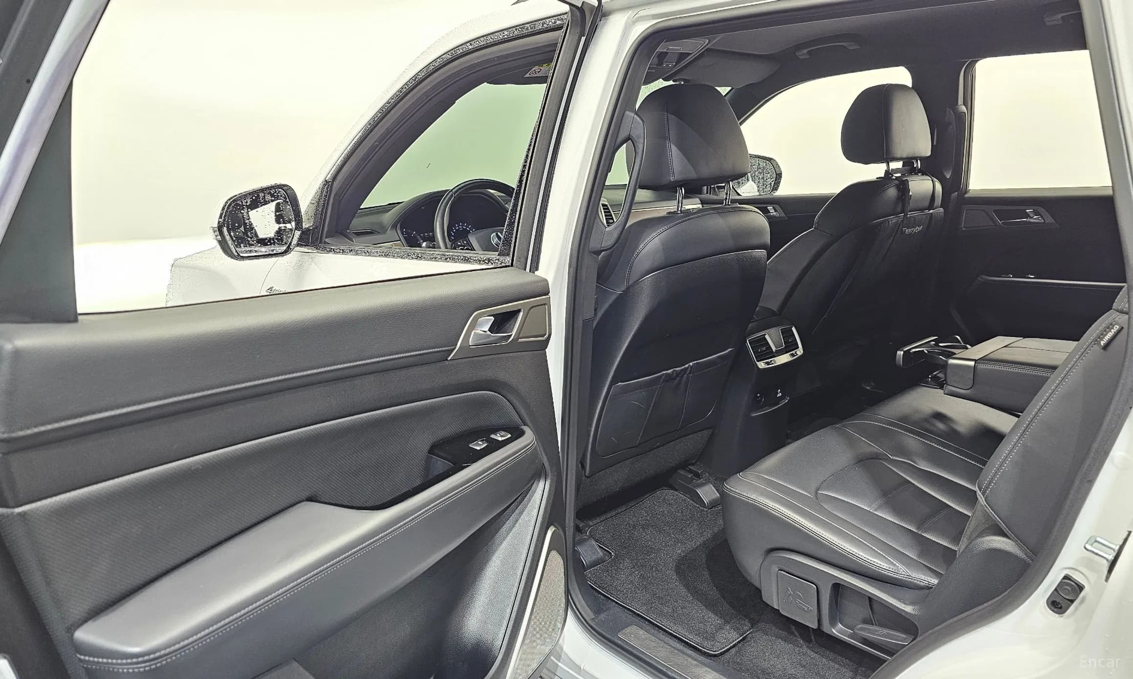 G4 Rexton