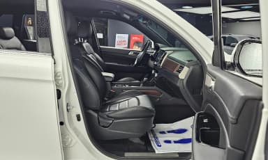 G4 Rexton