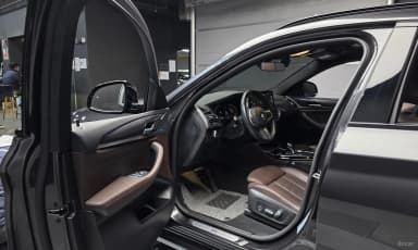 X4 (G02)